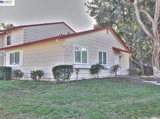 1194 Spring Valley Cmn, Livermore, CA 94551