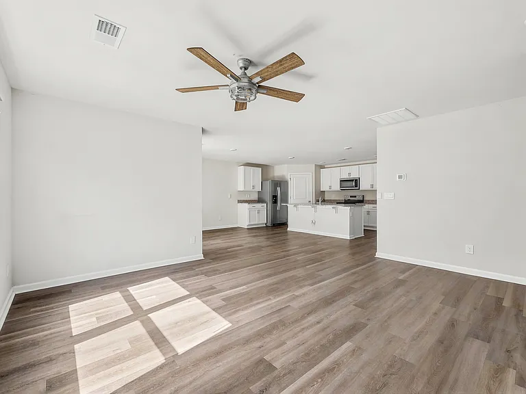 258 Hollandbush Dr — Photo 12