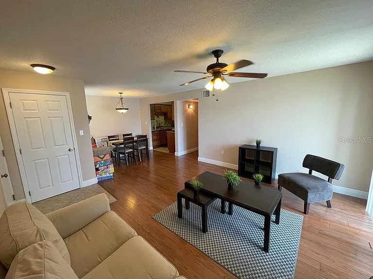 524 Orange Dr #11 — Photo 12