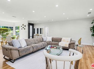 17409 Kinzie St, Northridge, CA 91325