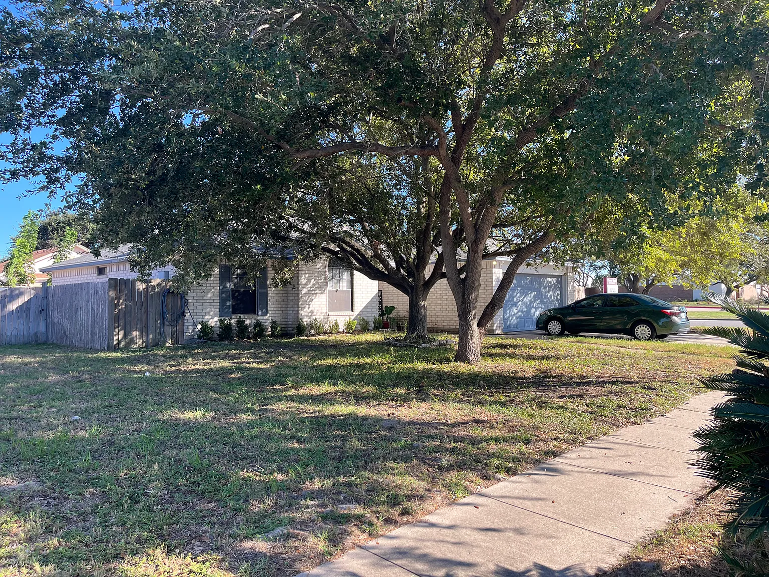 3 bed, 1540 sqft, $1,950 — Photo 1