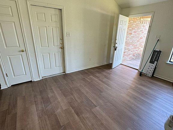 4th image of 206 Castellon Ct #A