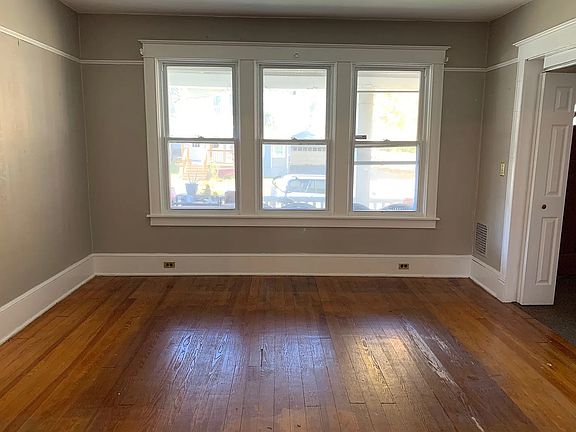2nd image of 7 Gray St
