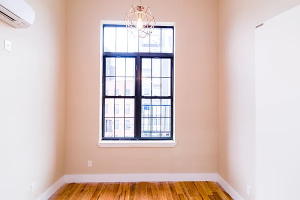 Rented by Nooklyn NYC LLC | media 50