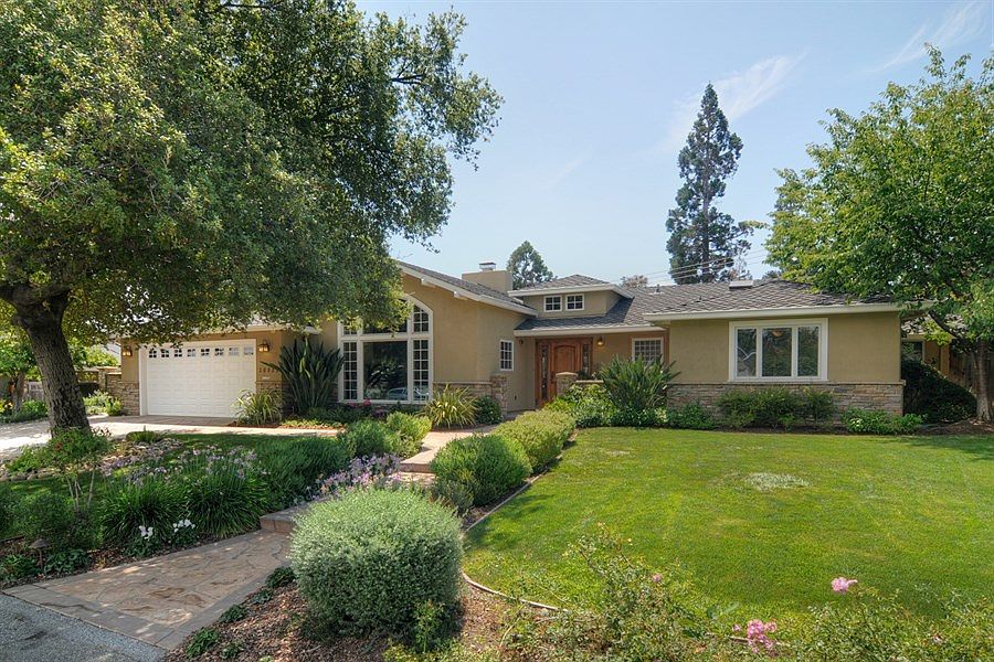 1st image of 20088 Chateau Dr