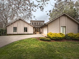 127 Freeboard Dr, Moneta, VA 24121