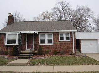 118 W 5th St, O'Fallon, IL 62269