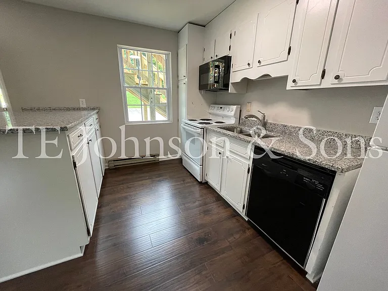 2813 White Meadow Ln #A — Photo 3