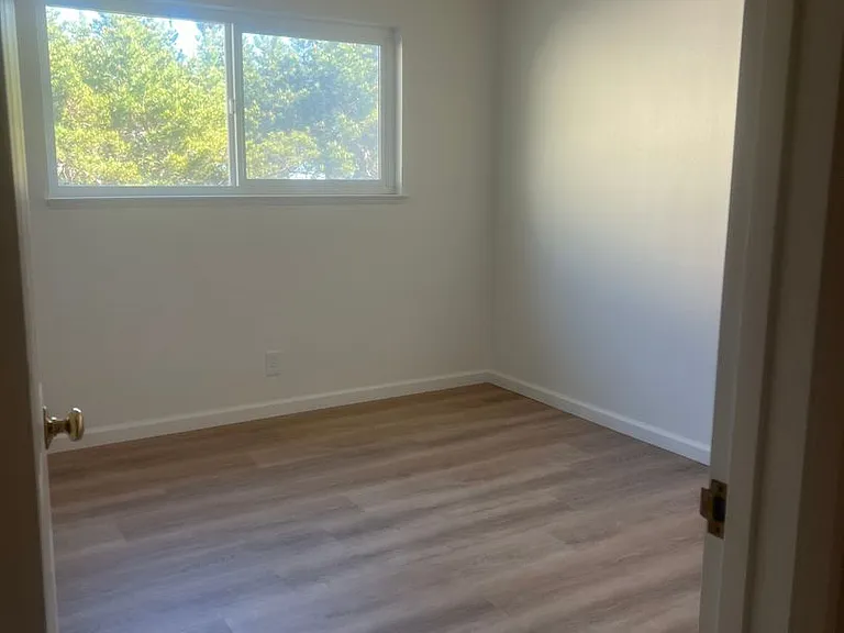 2201-2221 Princeton Dr — Photo 5