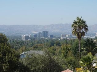 20215 Ruston Rd, Woodland Hills, CA 91364