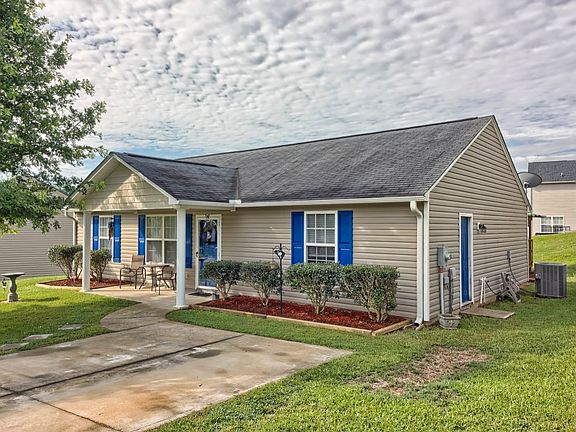 3rd image of 221 Ashley Danielle Dr