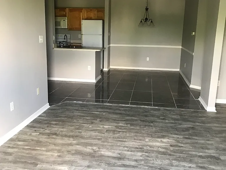 12880 University Cres #3B — Photo 15