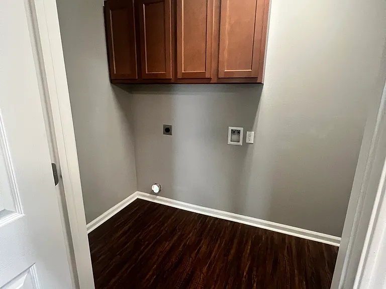 951 Tallow Rd — Photo 8