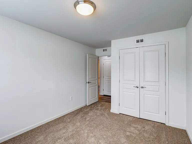 Ada Park Apartments — Photo 7
