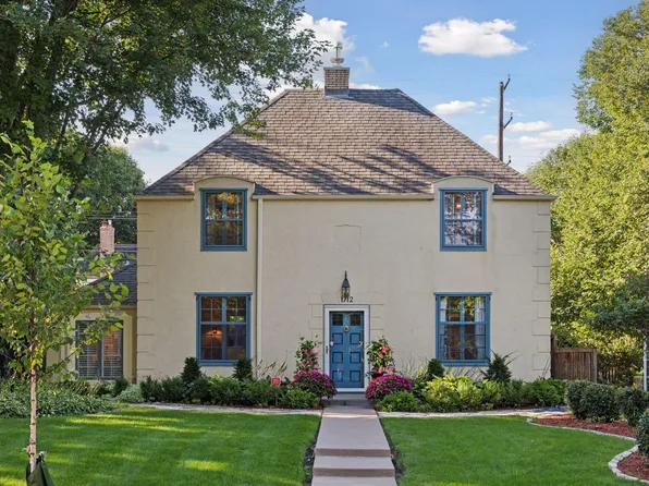 1712 Highland Pkwy, Saint Paul, MN 55116