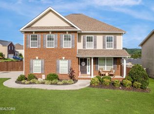 1840 Point Wood Dr, Knoxville, TN 37920