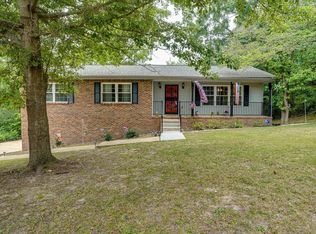 418 Peyton Dr, Hixson, TN 37343