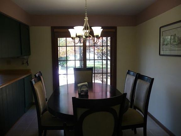 5th image of 2735 Torrey Ave