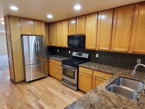 5th image of 23959 SE 6th St