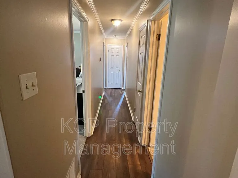 10511 Meandering Way — Photo 15