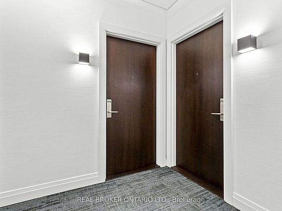 3rd image of 39 Annie Craig Dr #Penthouse 06