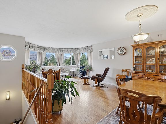 5th image of 809 Uplands Ct