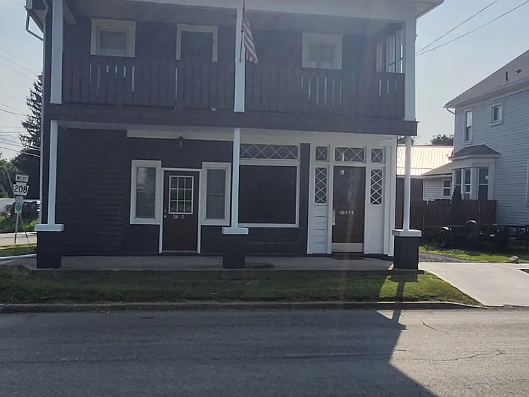 102 Franklin St #4 — Photo 16