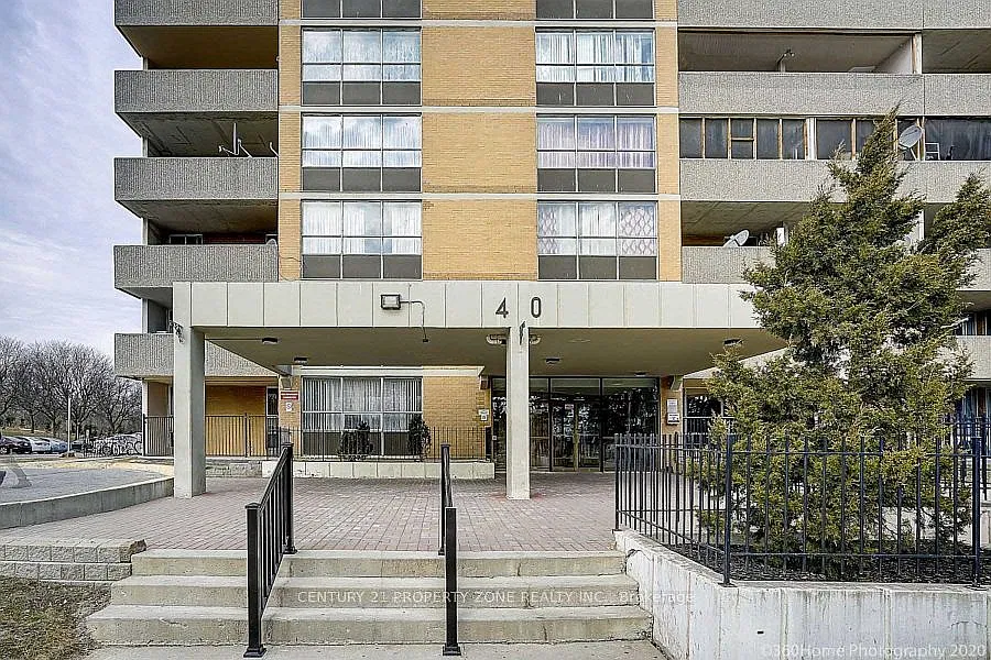 2 bed, $2,500 — Photo 2