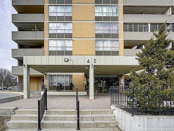 2nd image of 40 Panorama Ct #407