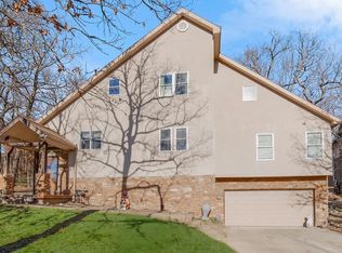 40 W St, Lees Summit, MO 64086
