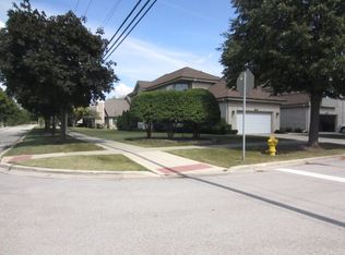 500 Fairfield Ct, Lombard, IL