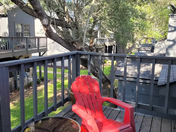 210 Oak Bay St APT 303, Rockport, TX 78382