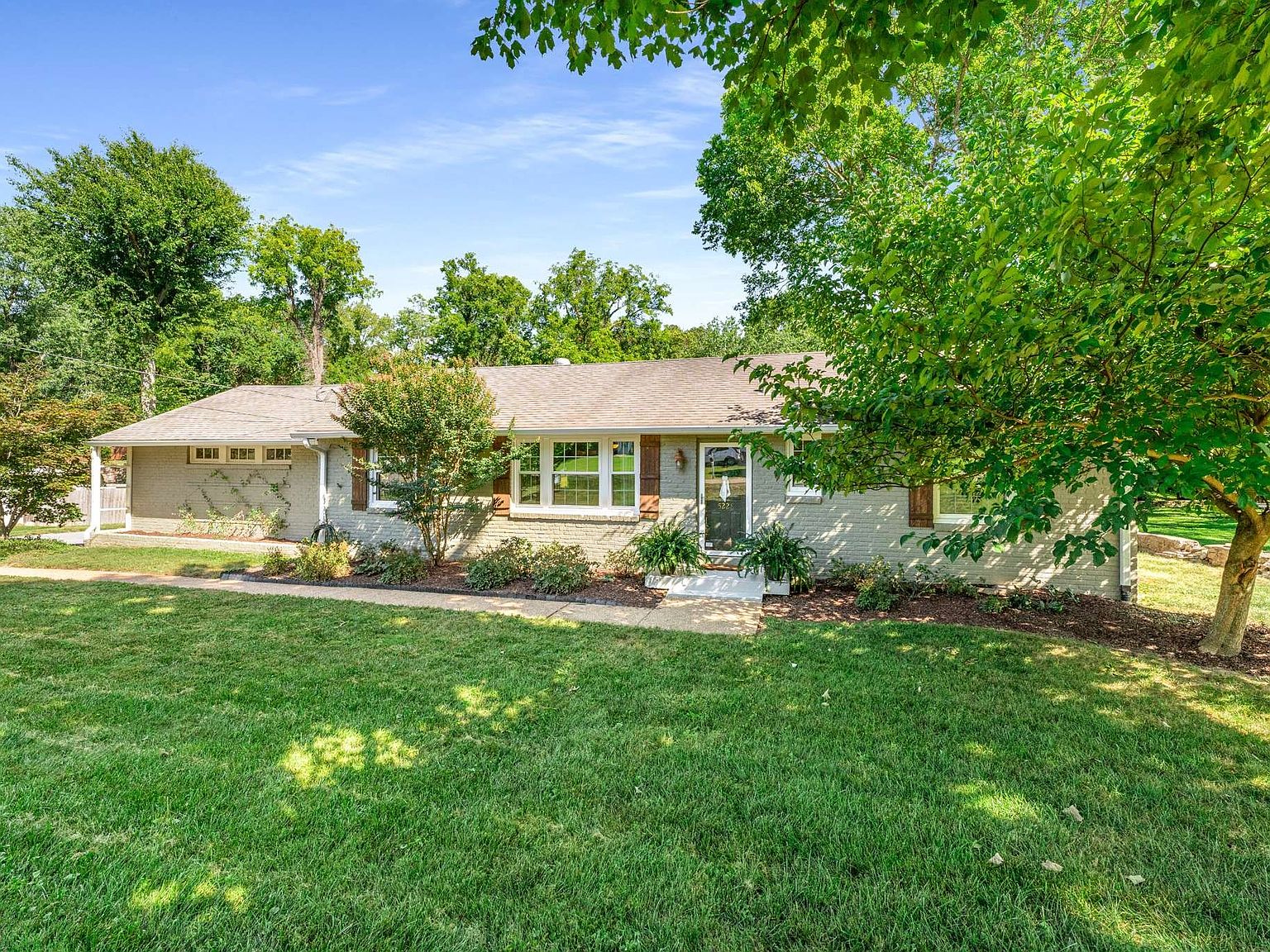 は*ん様 house on the hill L/S Tee (Checker) 5228 Trousdale Dr, Nashville, TN 37220 | Zillow