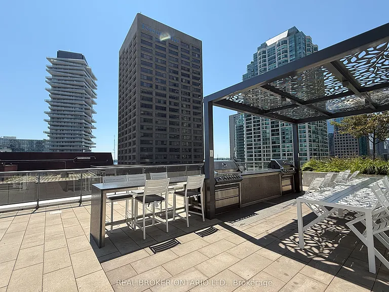 28 Freeland St #1108 — Photo 19