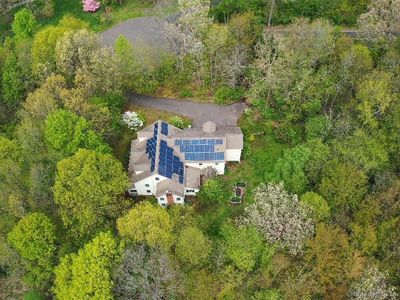 52 High Meadow Lane, Middlefield, CT, 06455