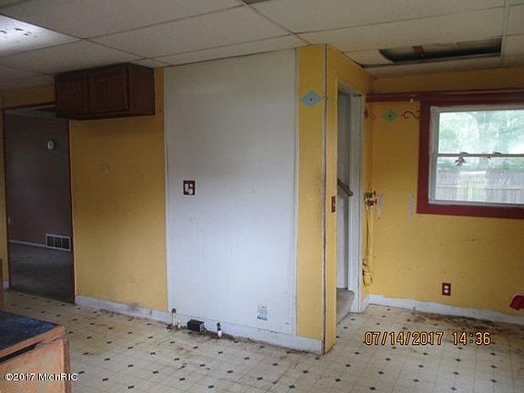 2nd image of 1505 Yarmouth Ave