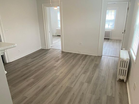 2nd image of 11-9 Howard St