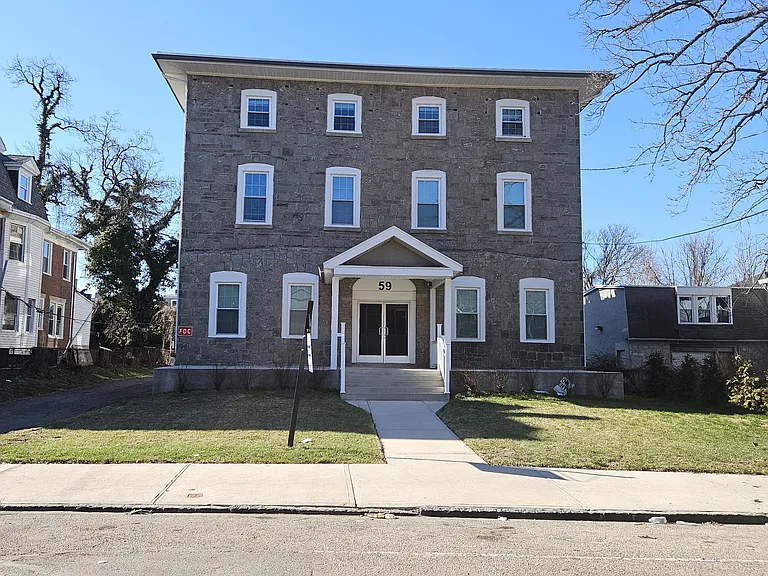 59 E High St #A — Photo 26