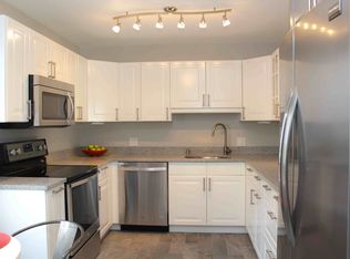 803B Heritage Vlg, Southbury, CT 06488