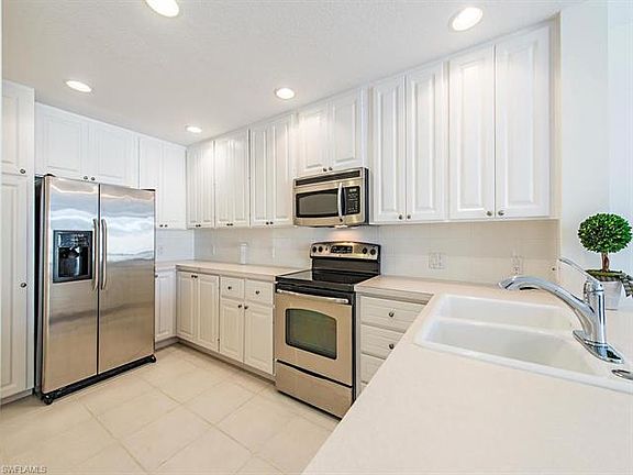 2nd image of 28631 Alessandria Cir