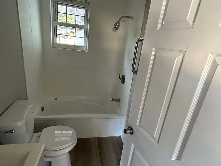 82 Pond St — Photo 18