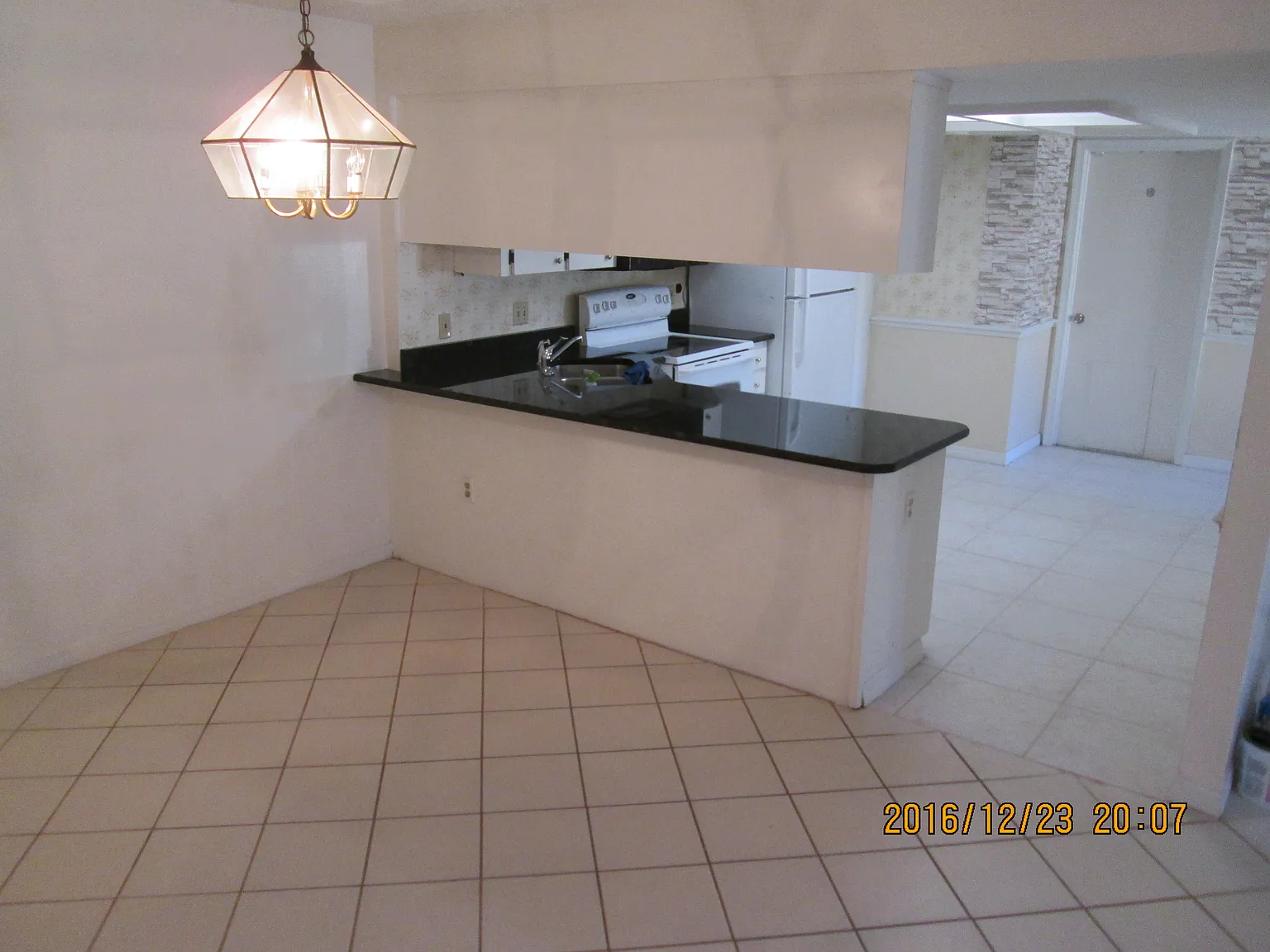 3 bed, 1450 sqft, $2,200 — Photo 4