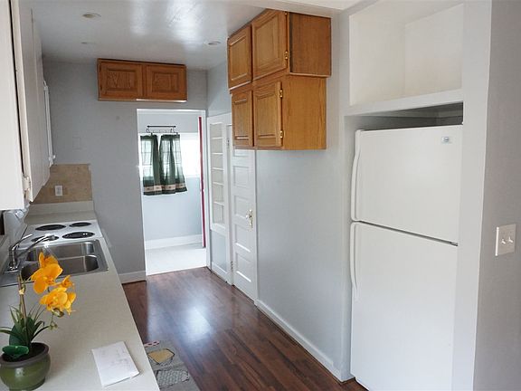 4th image of 1812 E Empire Ave