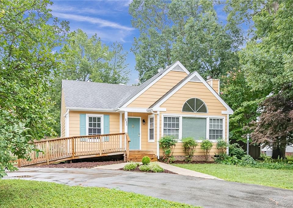 1st image of 111 Sunny Dr