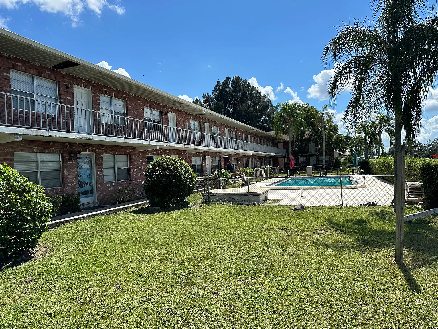 1 bed, 600 sqft, $1,050 — Photo 1