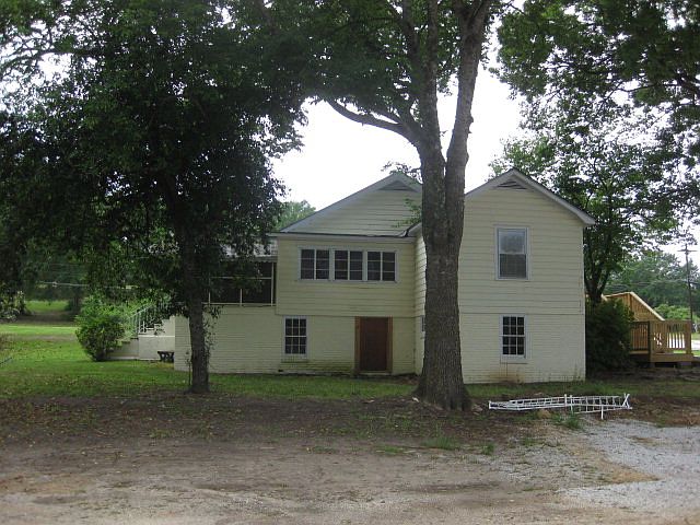 2nd image of 2843 Notasulga Rd