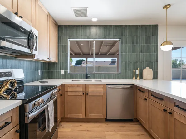 4981 W MICHELLE Drive, Glendale, AZ 85308