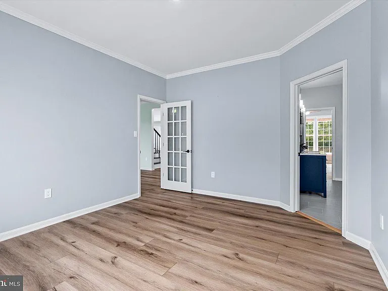 2619 Inwood Dr — Photo 6