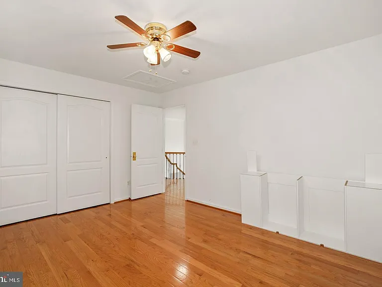 5045 Worthington Woods Way — Photo 28