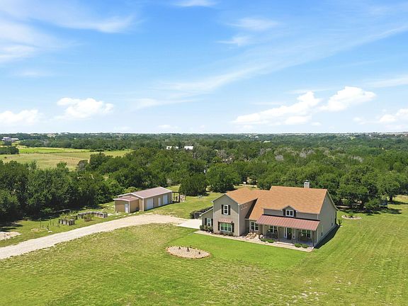 3rd image of 450 County Road 204
